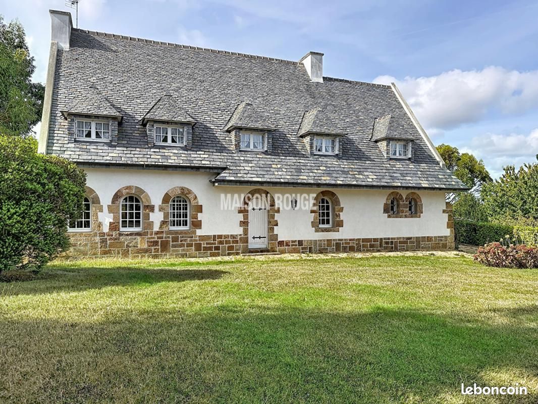 Maison 8 pièces 160 m² · à Binic-Étables-sur-Mer · 160 m² · 995 600 €