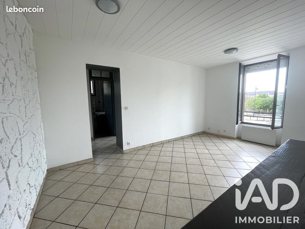 Appartement 3 pièces 41 m² · à Corbeil-Essonnes · 41 m² · 795 €