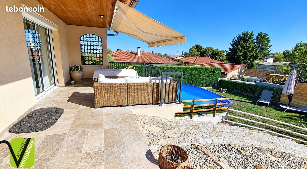 Maison 7 pièces 170 m² · à Genas · 170 m² · 529 000 €