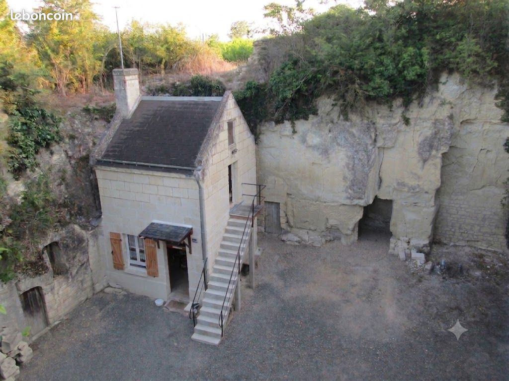 Maison 5 pièces 100 m² · à Beaumont-en-Véron · 100 m² · 120 000 €