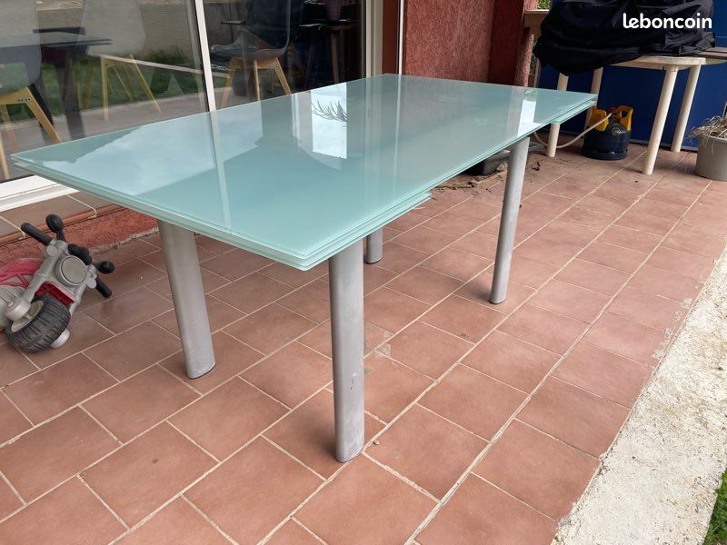 Table salle à manger verre (image 1)
