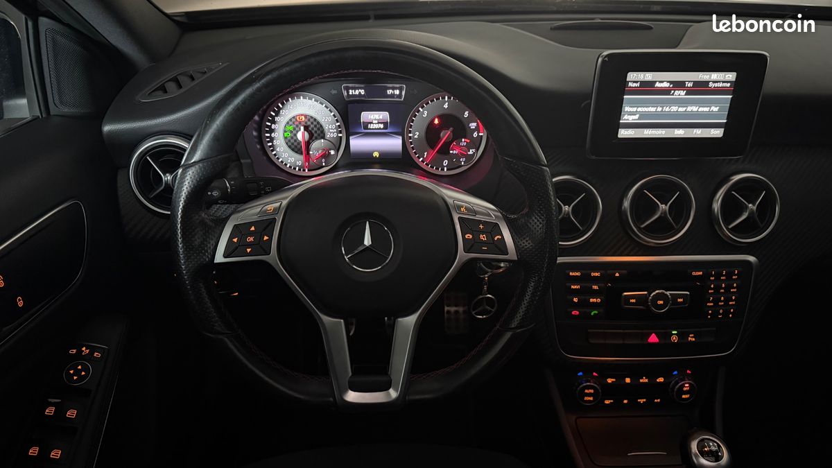 MERCEDES-BENZ CLASSE A 200 CDI 135 AMG LINE FASCINATION - TOIT PANORAMIQUE OUVRANT - CAMÉRA DE RECUl (image 29)
