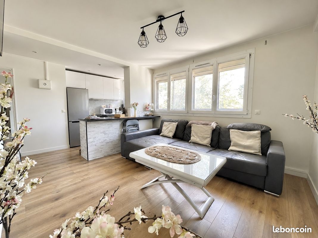Appartement 3 pièces 50 m² · à Saint-Maurice · 50 m² · 305 000 €