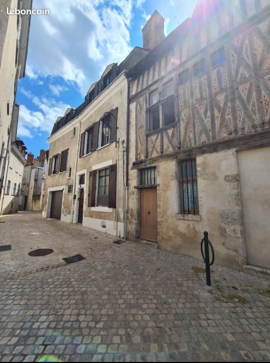 Maison 5 pièces 136 m² · à Orléans · 136 m² · 479 000 €