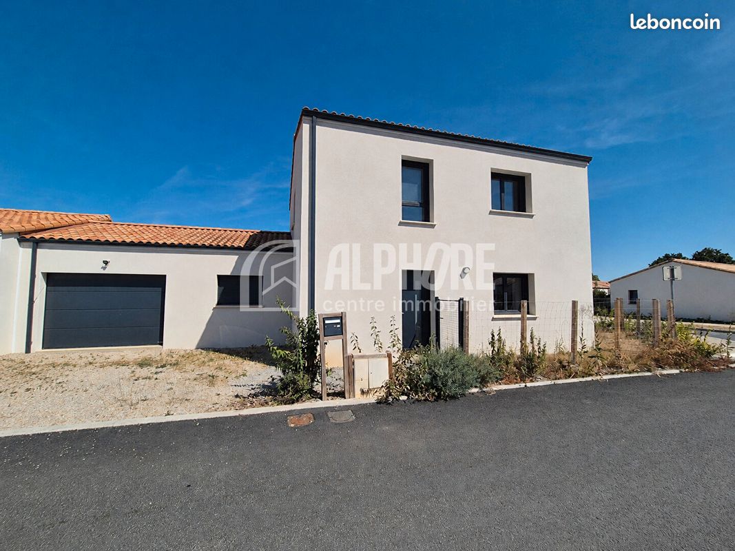 Maison 6 pièces 125 m² · à Mouilleron-le-Captif · 125 m² · 299 000 €