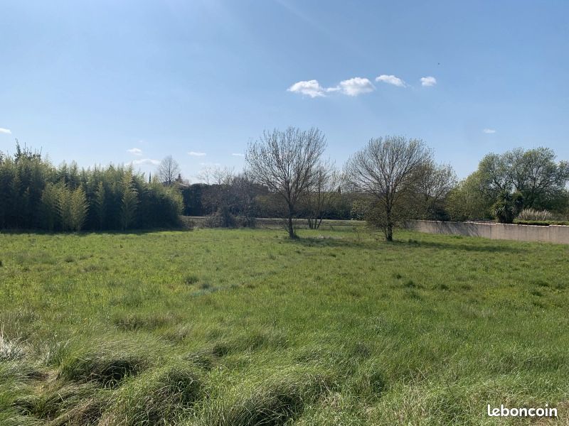 Terrain 700 m² Sommieres · à Sommières · 169 000 €