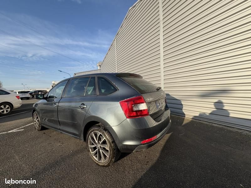 Skoda Rapid Spaceback 1.4 TSI 125ch Drive DSG (image 5)