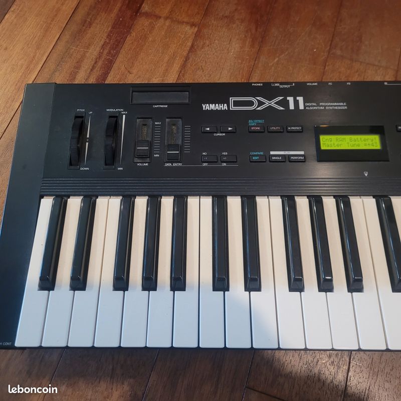Synthétiseur DX 11 Yamaha (image 2)