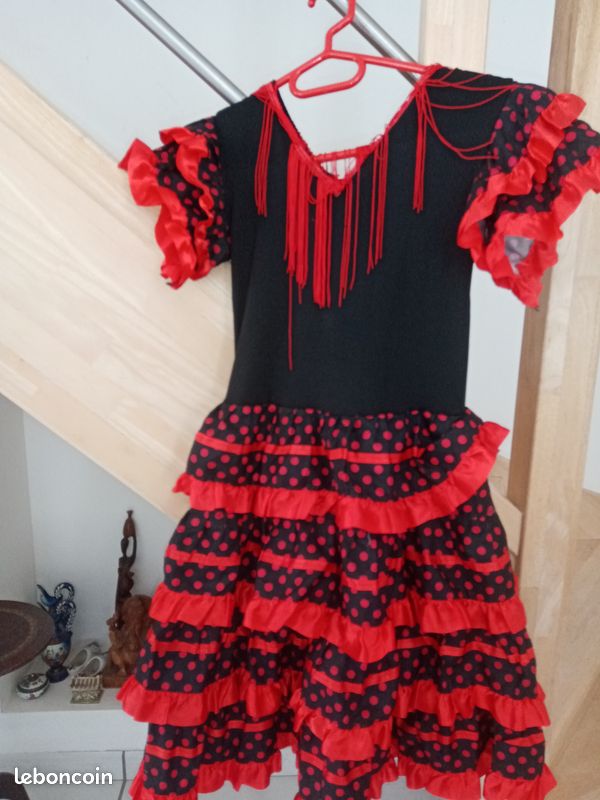 Robe espagnole (image 1)