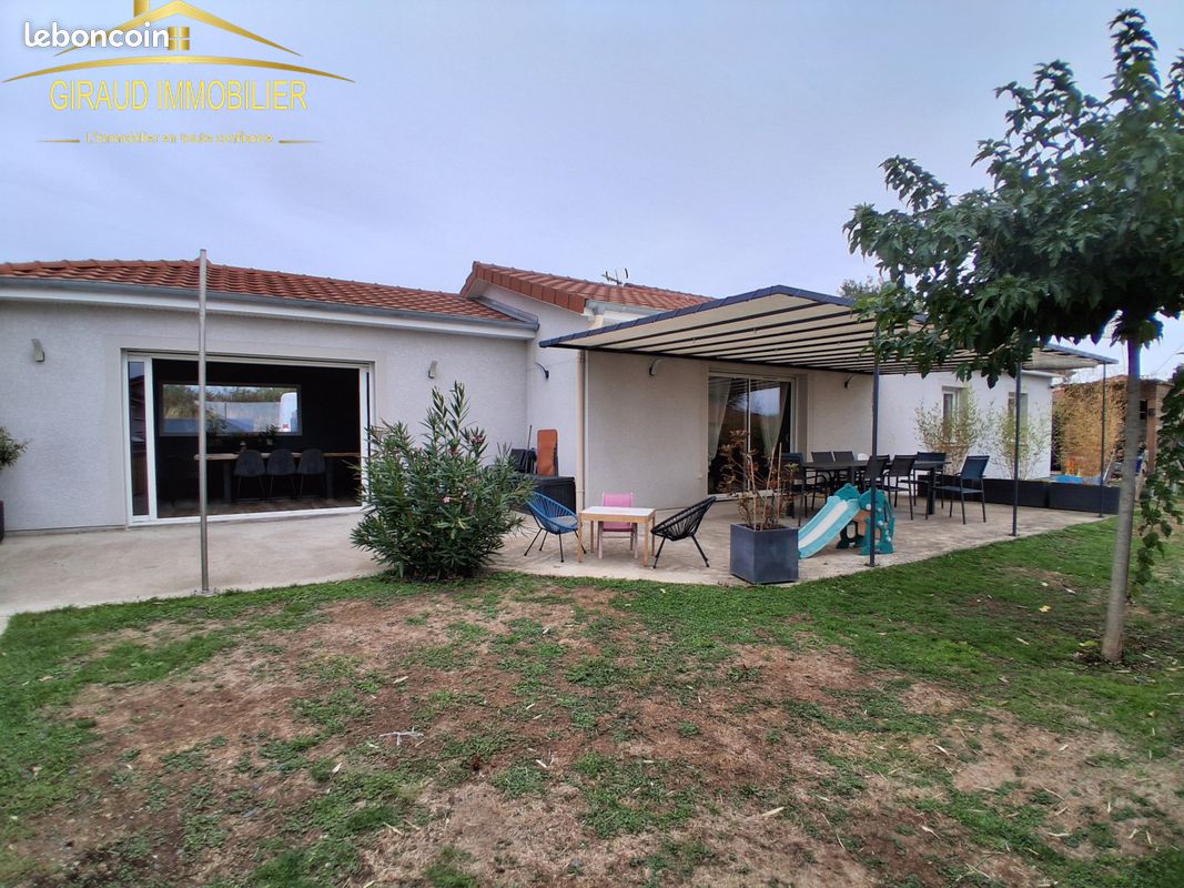 Maison 5 pièces 134 m² · à Vougy · 134 m² · 241 000 €