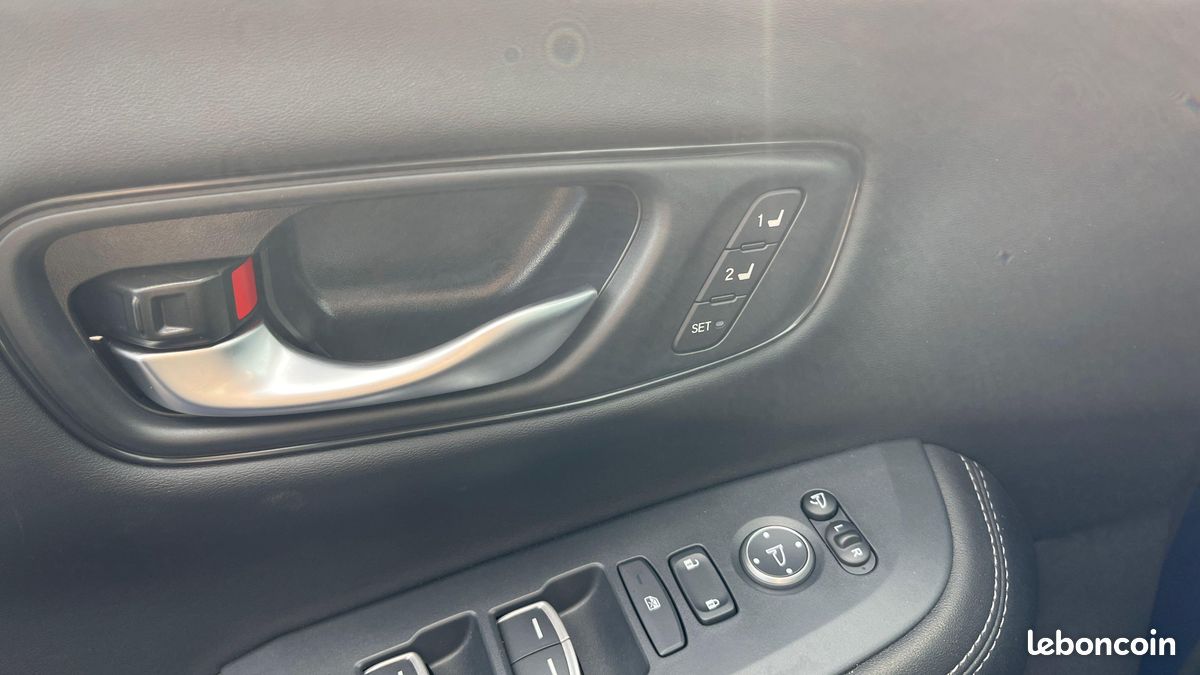 HONDA ZR-V e:HEV 2.0 i-MMD Advance (image 20)
