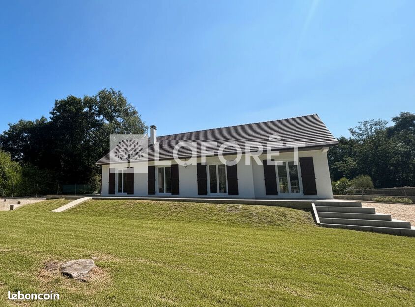 Maison 5 pièces 82 m² · à Conches-en-Ouche · 82 m² · 212 800 €