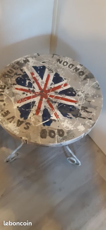 Table appoint fer GB (image 1)