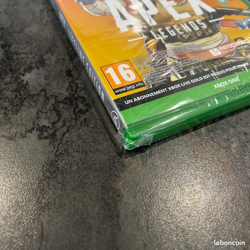 Apex Legends sous blister Xbox One (image 2)