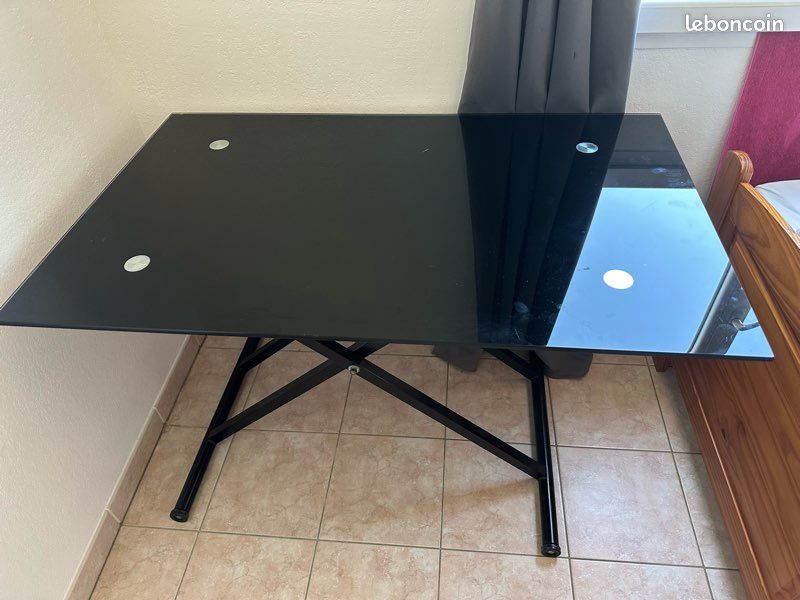 Bureau (image 2)