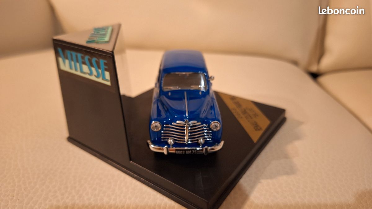 Renault - 4CV Grand Luxe 1950 - Modèle Presse - 1/43 - Autos Miniatures