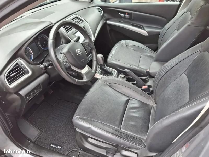 Suzuki SX4 S-Cross 1.6 VVT Style Auto AllGrip (CVT) (image 9)