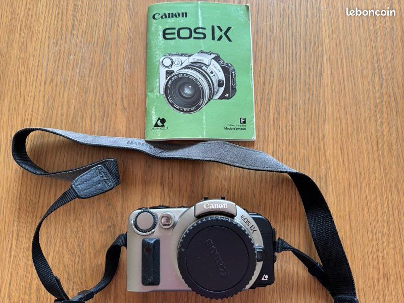 Appareil Photo Argentique CANON EOS IX - Format 35mm - Excellent état