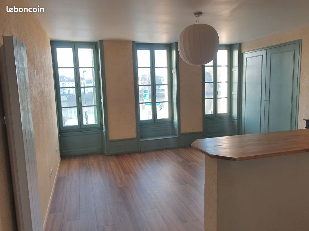 Appartement 2 pièces 55 m² · à Joigny · 55 m² · 550 €