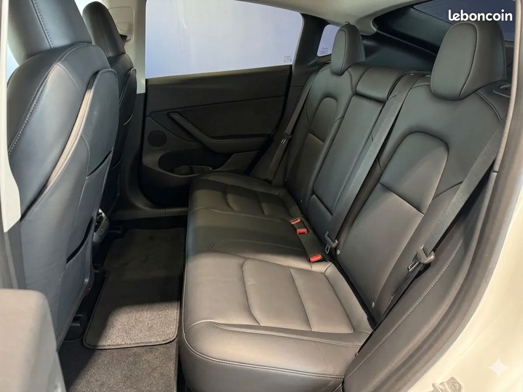 TESLA Model Y 279ch Standard Range - 2024 - Première main - 37 000 km (image 8)