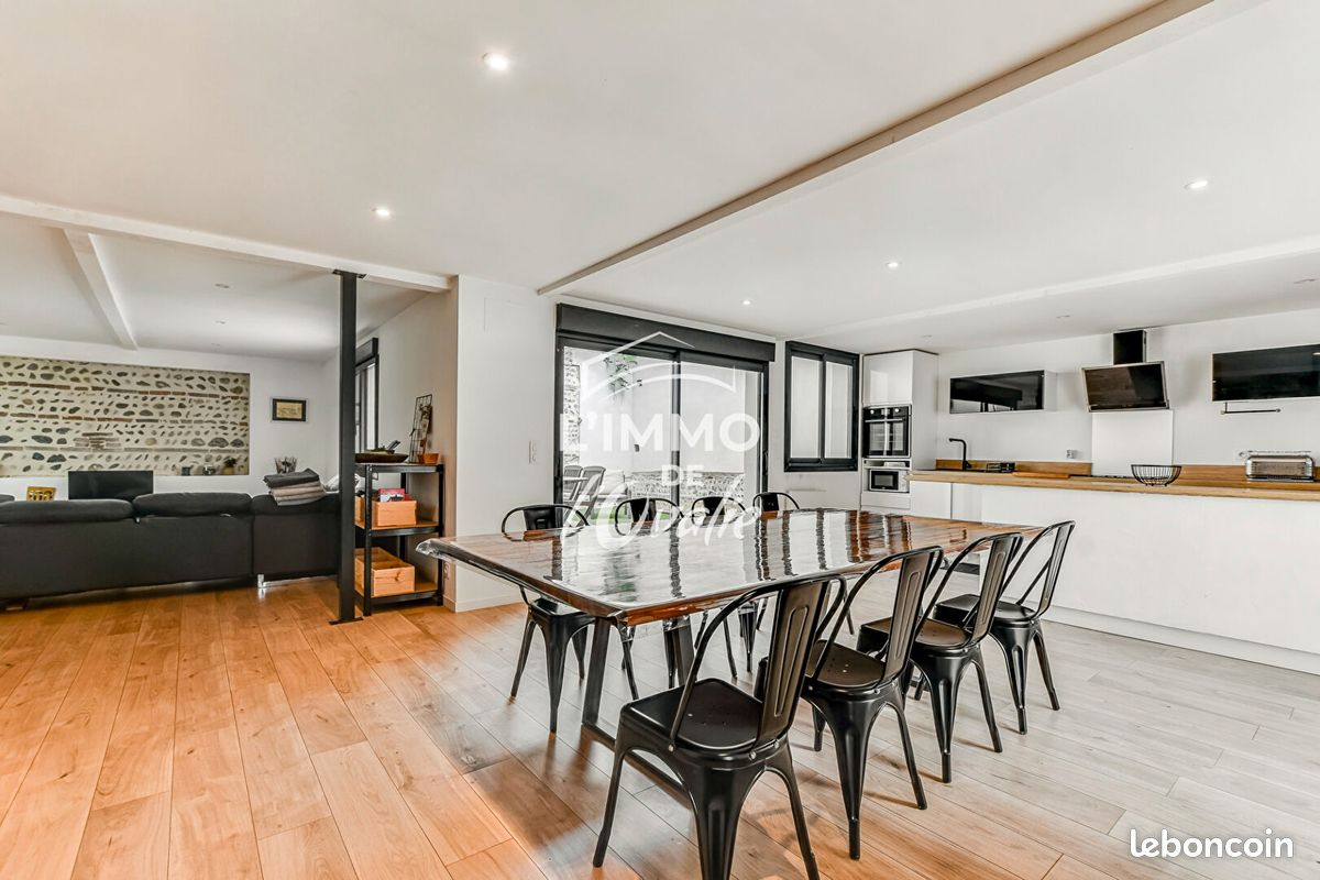 Maison 5 pièces 146 m² · à Grenade · 146 m² · 360 000 €