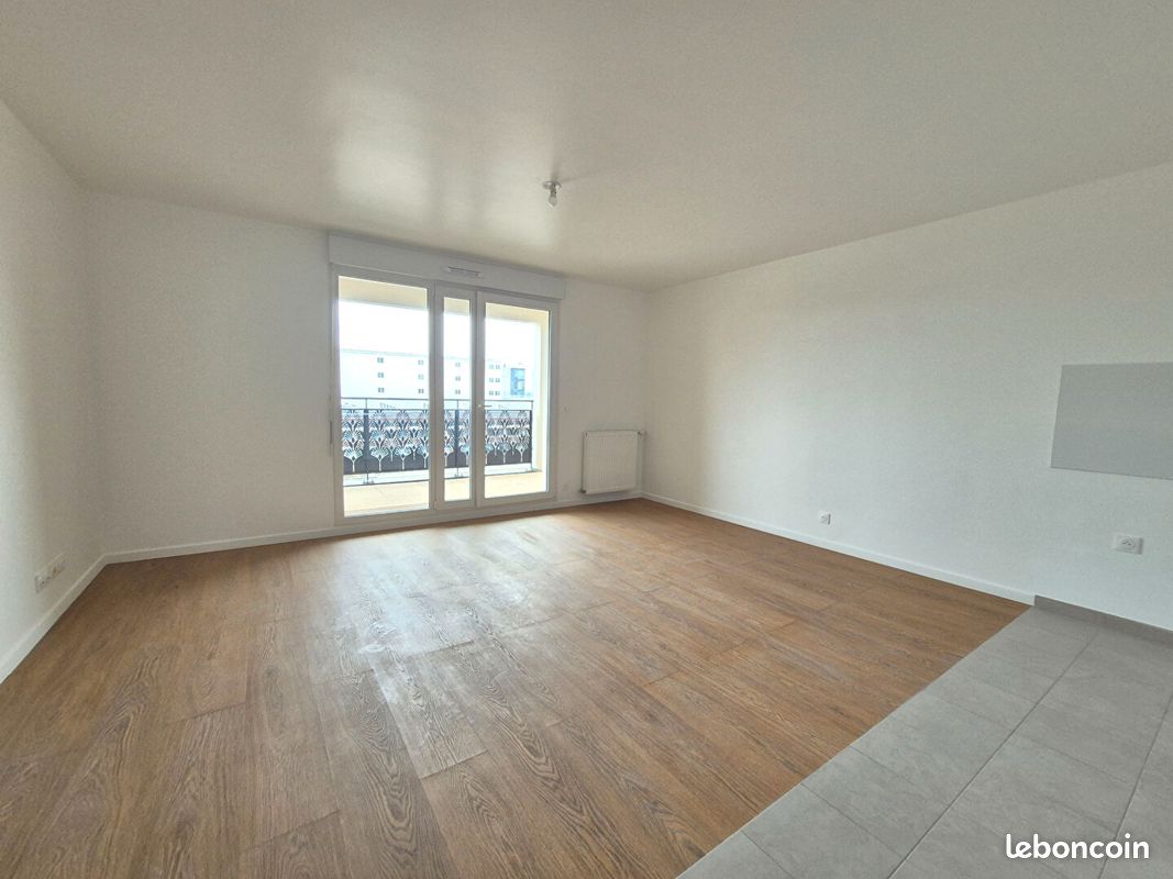 Appartement 3 pièce(s) 62 m²à louer Melun