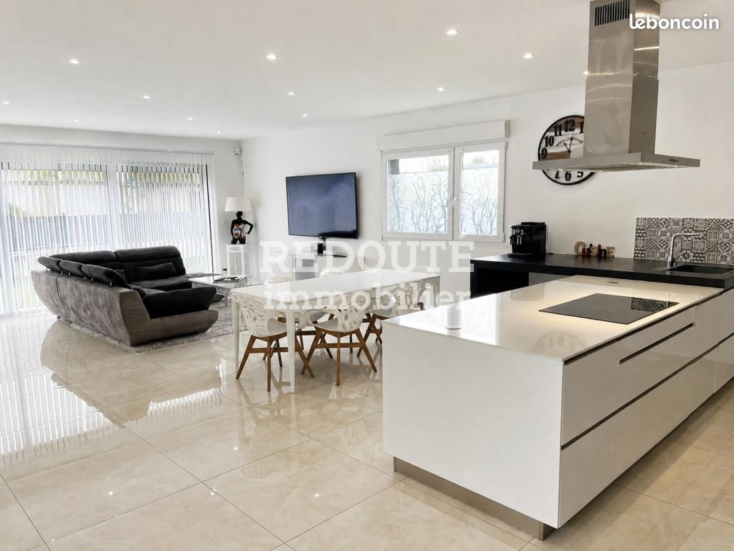 Maison 6 pièces 163 m² · à Fère-Champenoise · 163 m² · 335 000 €