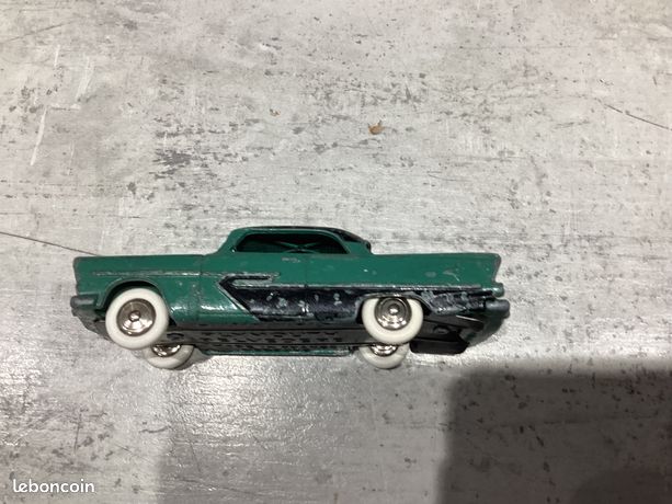 Plymouth Belvedere Ancienne Dinky Toys France 1/43 écaillée avec Boite