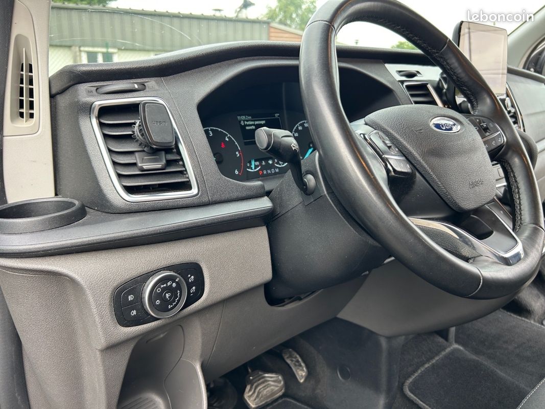 FORD TRANSIT CUSTOM CABINE APPROFONDIE 170CV BVA LIMITED 6 PLACES - CAMÉRA + ATTELAGE -PAS DE TVa (image 24)