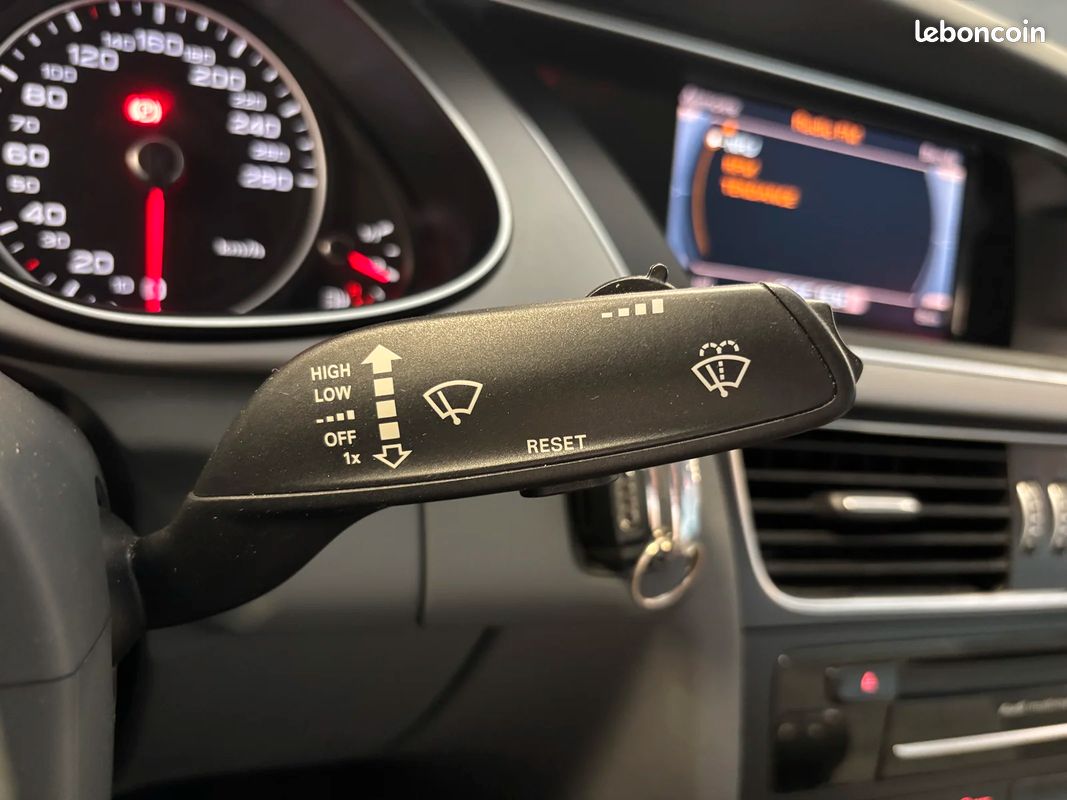 Audi A4 Attraction (image 25)