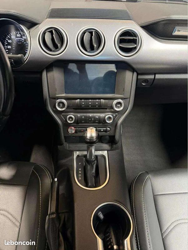FORD Mustang GT * V8 5.0 * 466 ch * BVA * Cuir * GPS * Sièges Chauffants (image 17)