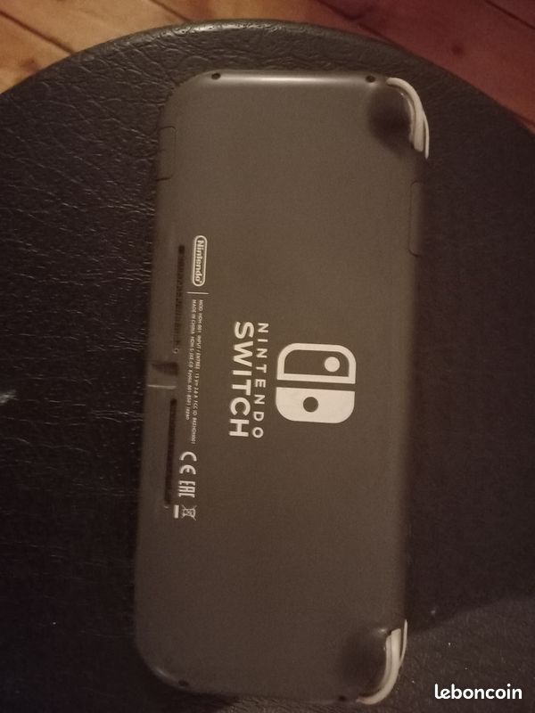 Switch lite (image 2)