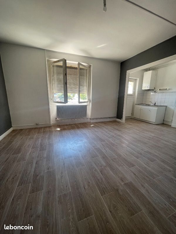 Appartement 3 pièces 72 m² · à Firminy · 72 m² · 447 €
