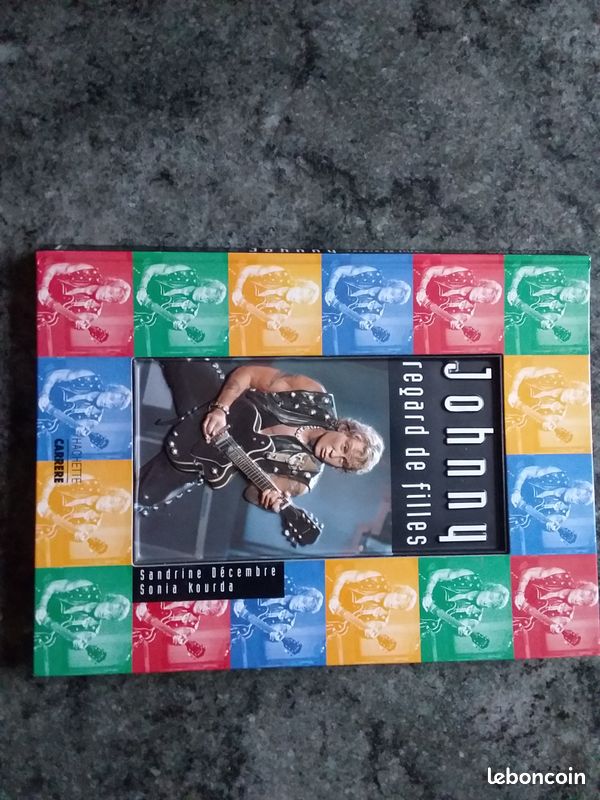 Livre de JOHNNY regard de filles (image 1)