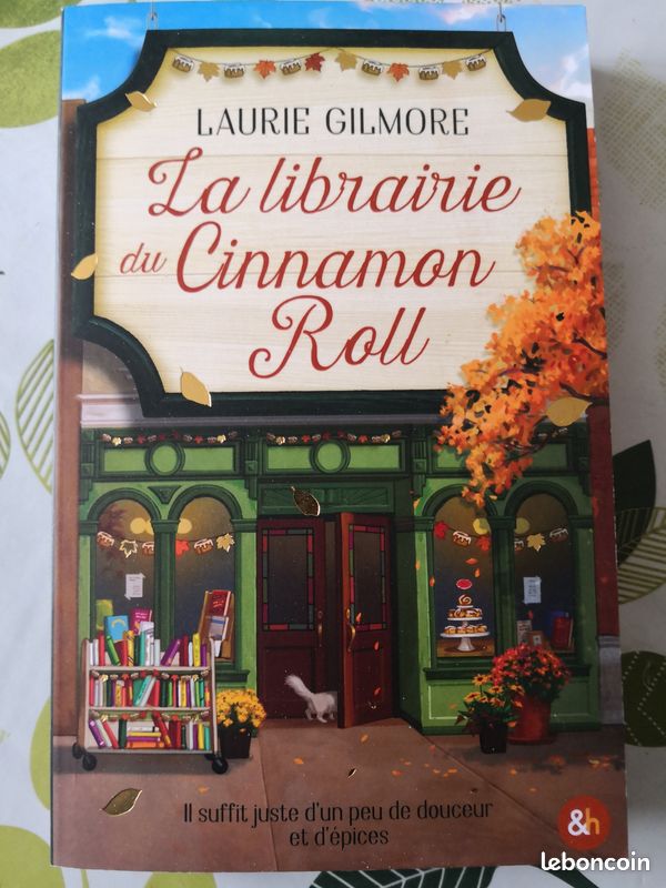La librairie de Cinnamon Roll de Laurie Gilmore (image 1)