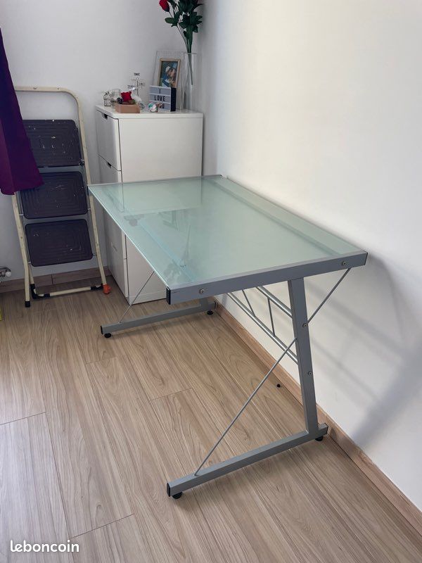 Bureau (image 3)