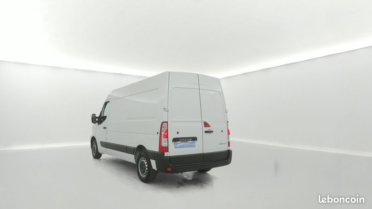 Renault trafic fgn l1h1 2800 kg blue dci 110 essentiel (image 3)
