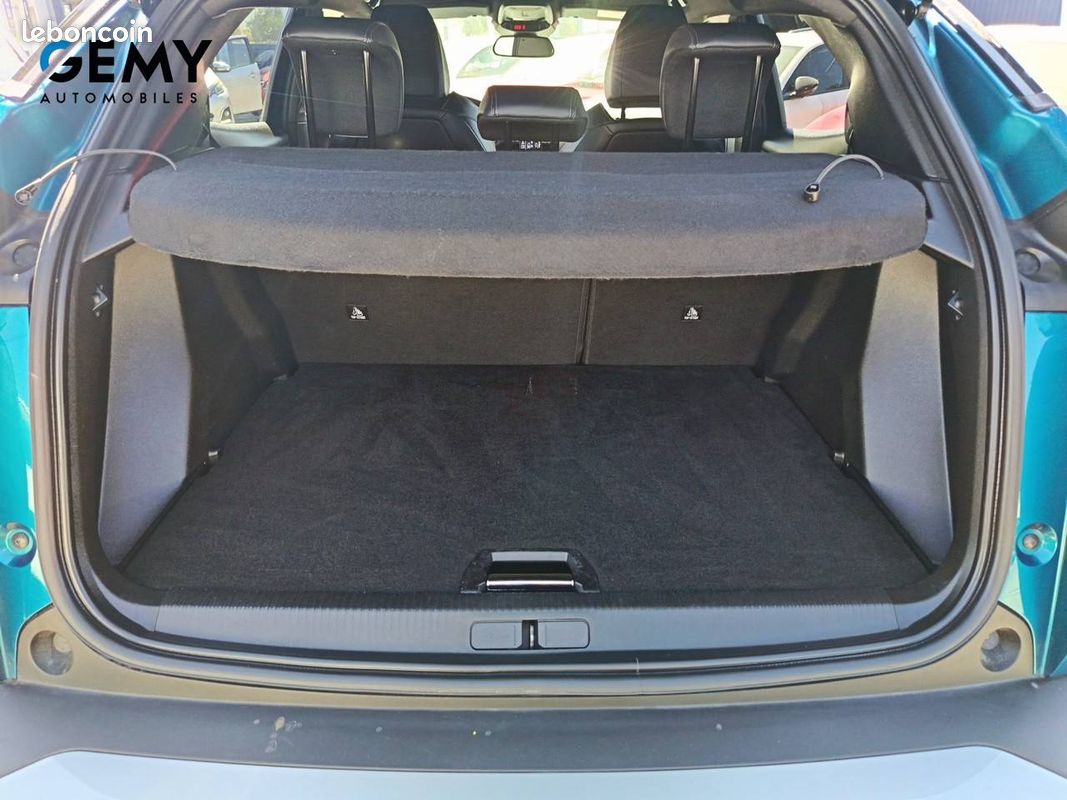 PEUGEOT 2008 Hybrid 145 e-DCS6 GT (image 6)