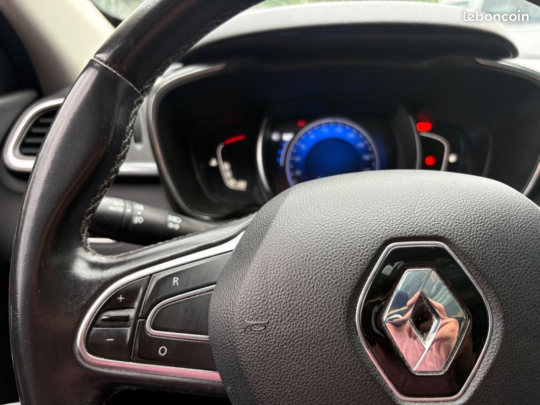 RENAULT KADJAR 1.3 TCE 160CH INTENS / BOSE / TOIT PANORAMIQUE / CARPLAy (image 17)