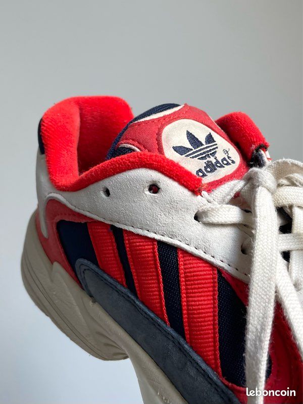 Jr Typing Adidas Yung 96 Noir Et Blanc Paire De Adidas Yung 96