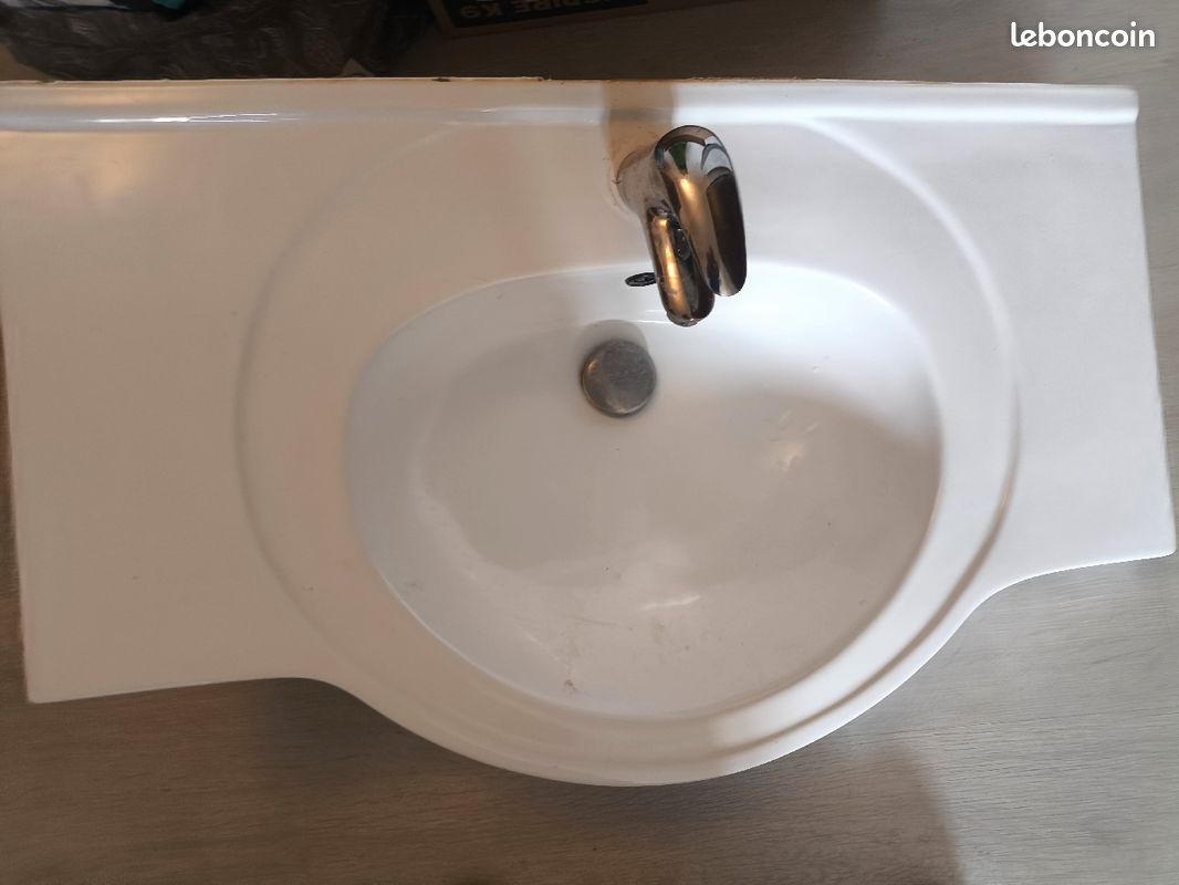 L'évier salle de bain (image 2)