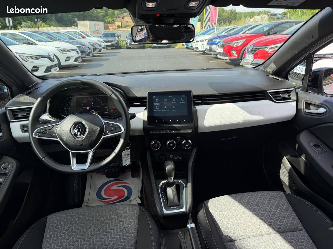 RENAULT Clio E-Tech 140 - 21N Limited (image 14)