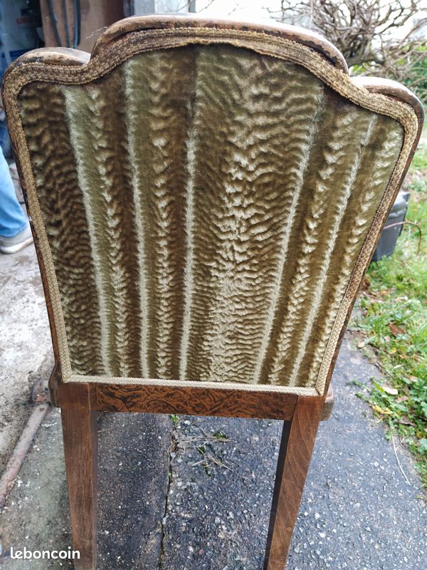 Chaise tapissee (image 1)