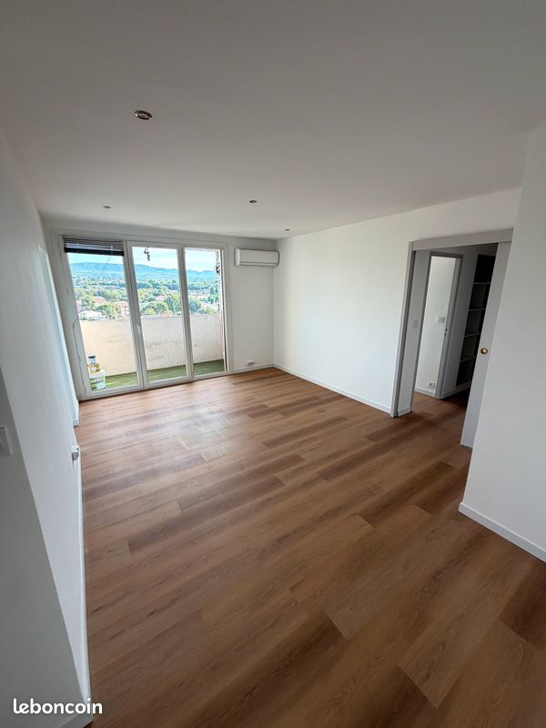 Appartement 5 pièces 86 m² · à Marseille · 86 m² · 1 370 €/mois