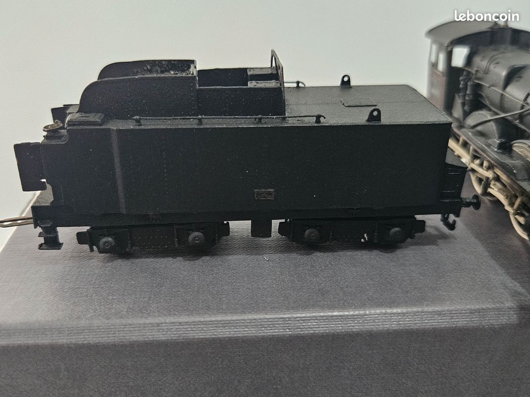Locomotive à vapeur série 230 F 373, tender 16 C 673, interface