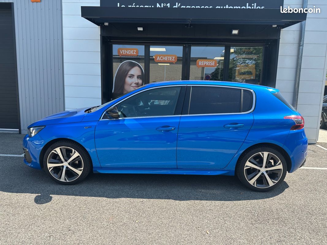 PEUGEOT 308 1.2 130ch GT PACK APPLE CARPLAY / CAMERA DE RECUL / COURROIE NEUVE / ENTRETIEN PEUGEOT (image 3)