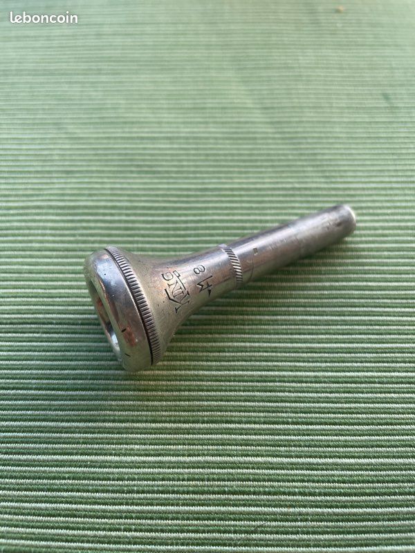 Embouchure cornet King M8 (image 1)