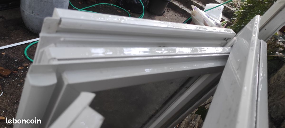 Fenêtre PVC double vitrage verre flouté (image 10)