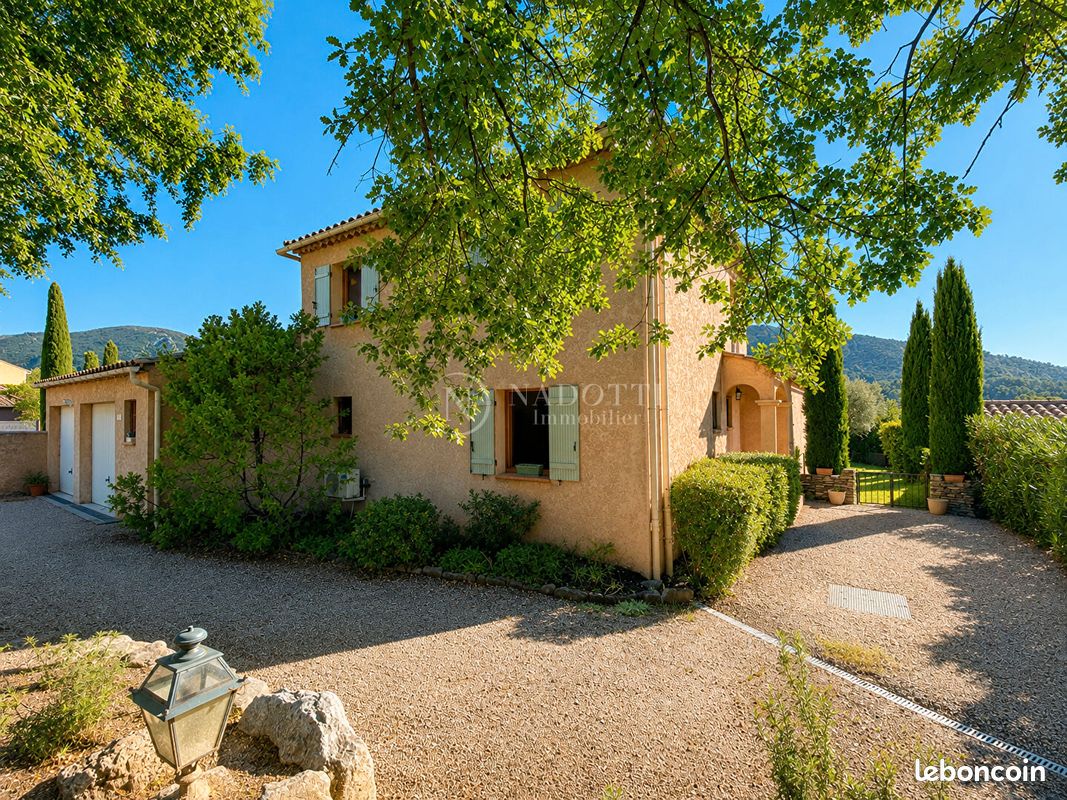 Maison 6 pièces 155 m² · à Maubec · 155 m² · 589 000 €