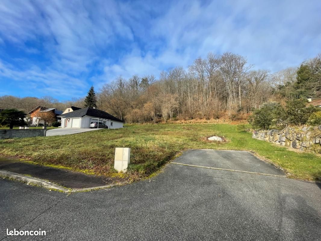 Terrain 883 m² Gan · 60 000 €